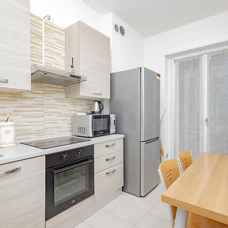 Life Apartment